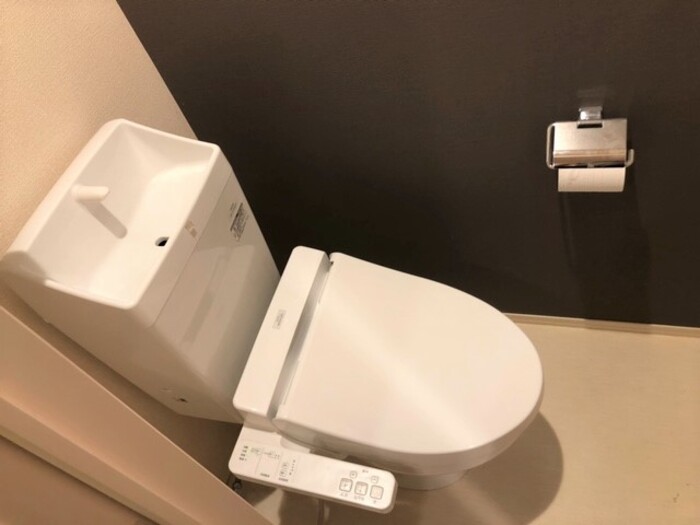 トイレ　※同物件別号室参考写真