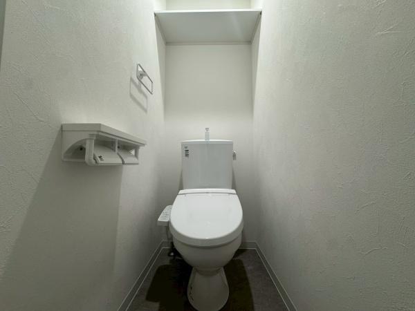 EIJU牧野駅前Aのトイレ写真