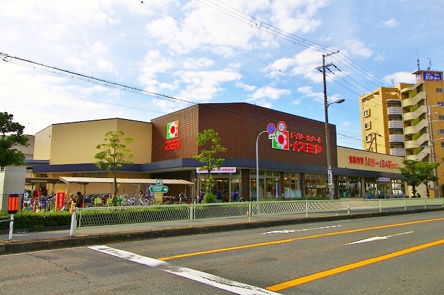 スーパー　イズミヤ 岸里店（スーパー）まで418m
