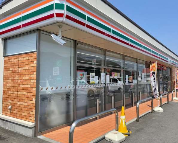 コンビニ　セブン－イレブン赤磐すさい店（コンビニ）まで517m