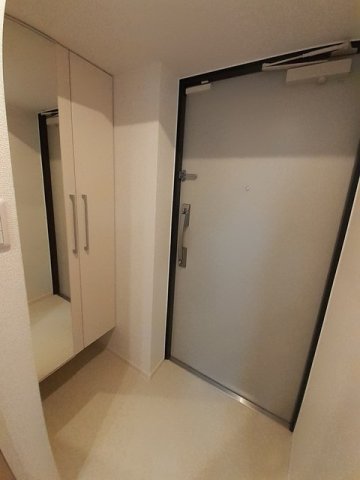 玄関　明るい玄関です