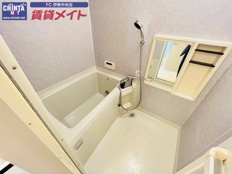 バス・シャワールーム　別部屋参考写真です