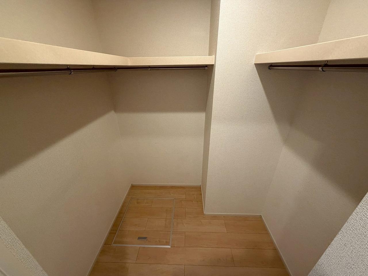 収納　ウォークインクローゼット
