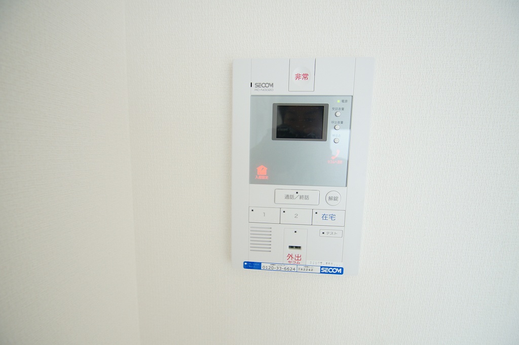 セキュリティ　来訪者が確認できる女性に安心の「TVモニターホン」