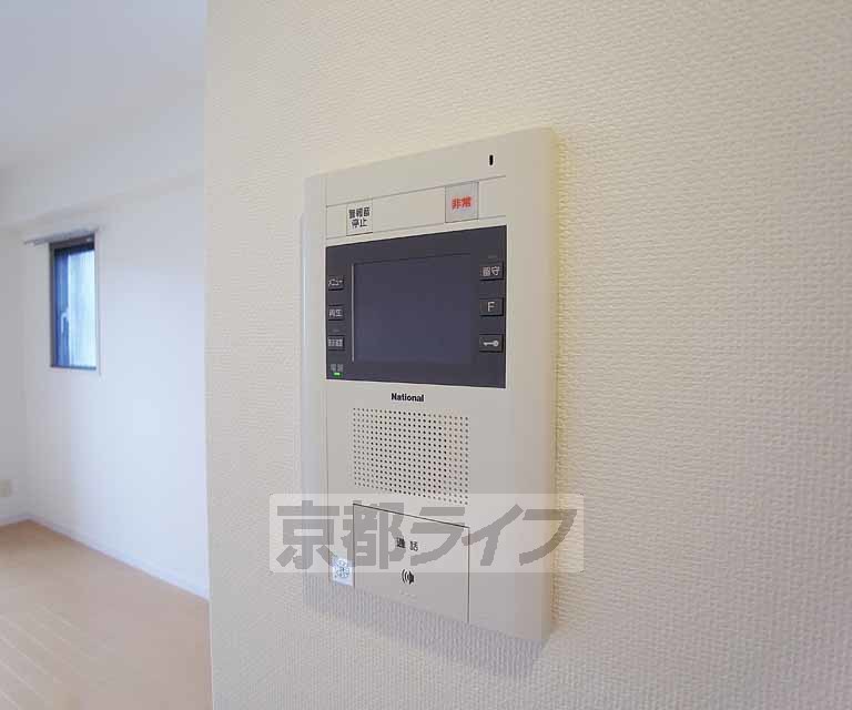 セキュリティ　ＴＶフォン付きで来客チェック。