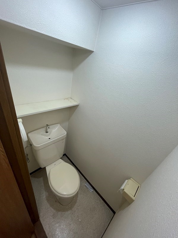 トイレ　※同物件別部屋参考写真