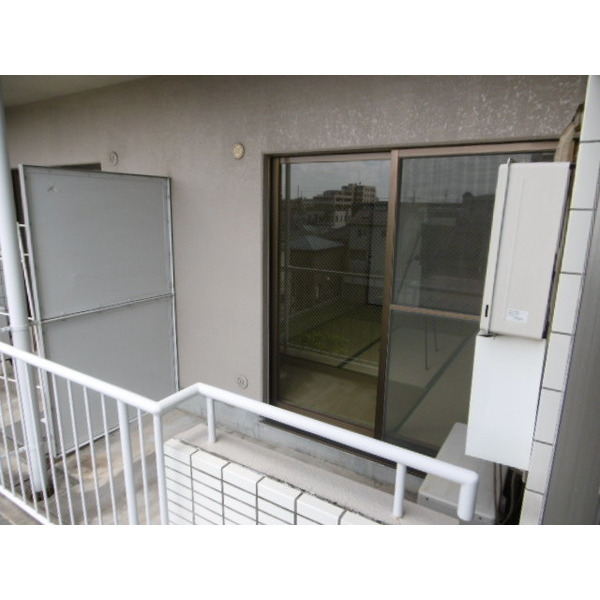 バルコニー　別のお部屋のお写真です