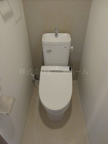 トイレ　※別号室参考写真