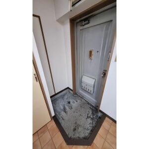 玄関　4Aのお写真です。