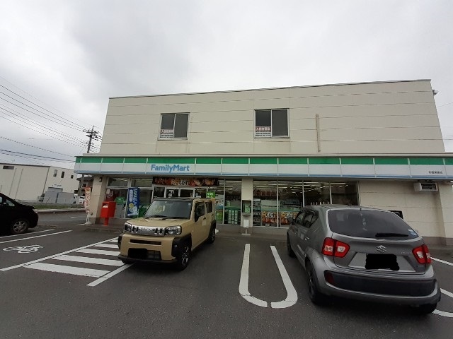 コンビニ　ファミリーマート　前橋東善店（コンビニ）まで120m