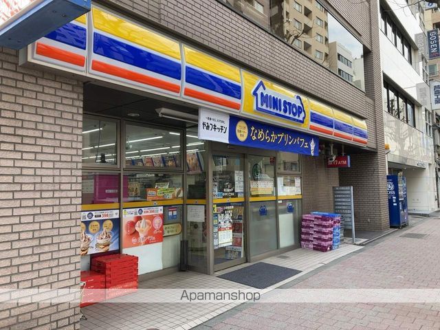 コンビニ　ミニストップ（コンビニ）まで143m