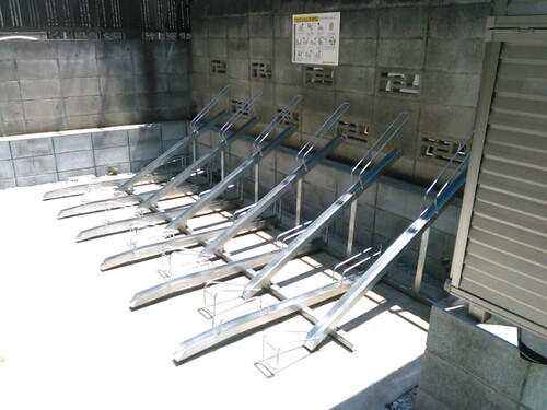 駐車場　駐輪場