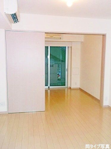 居室・リビング　部屋