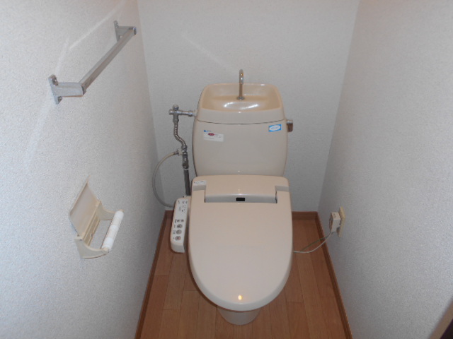 トイレ　※別部屋のものとなります