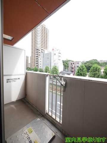 バルコニー　別部屋の画像になります。