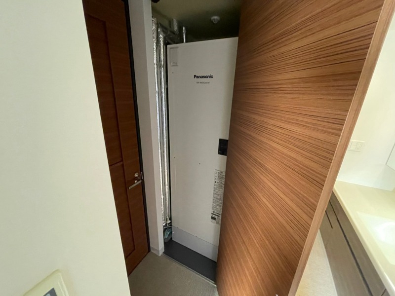 その他設備　電気温水器です。オール電化でお得で安心ですね。
