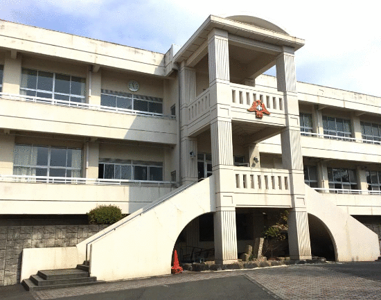 小学校　沼津市立愛鷹小学校（小学校）まで1816m