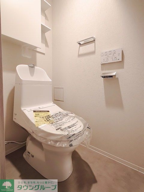 トイレ　※写真は同タイプ住戸です。