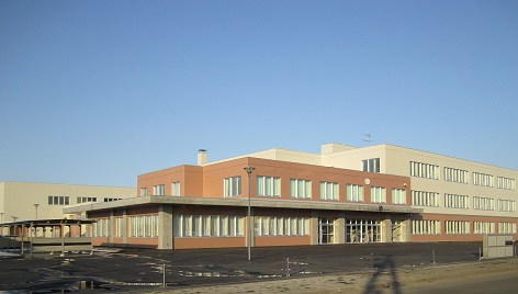 中学校　千歳市立勇舞中学校（中学校）まで890m