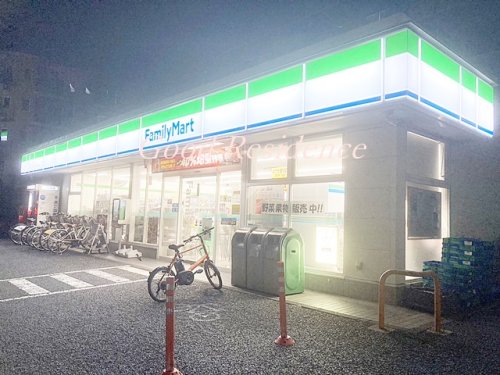 コンビニ　ファミリーマート サンズ新吉田店（コンビニ）まで115m