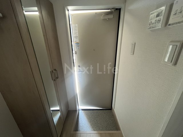 ラフィーネ西谷Bの玄関写真
