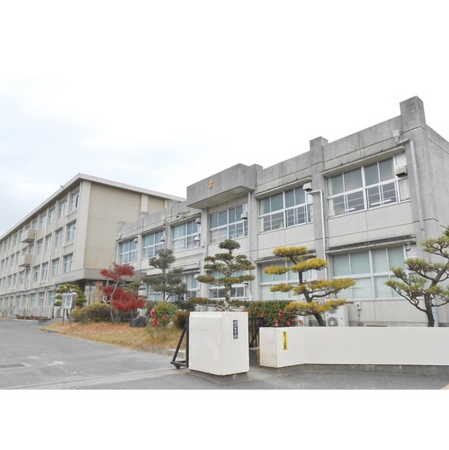 中学校　境川中学校（中学校）まで1700m