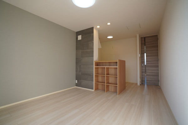 居室・リビング　同じ建物の別の部屋