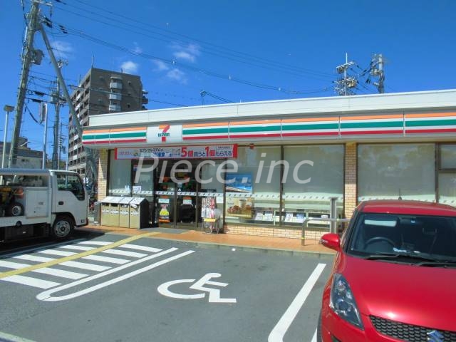コンビニ　セブンイレブン大阪鶴見緑地店（コンビニ）まで646m