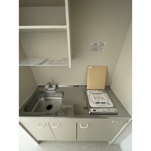 キッチン　同物件別部屋