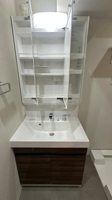 洗面設備　☆嬉しい独立洗面台☆