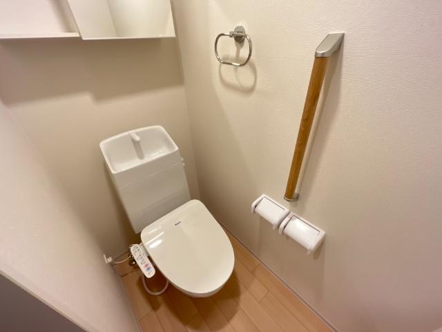 トイレ　シャワー付トイレ（イメージ）