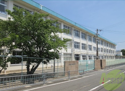 小学校　明峰小学校（小学校）まで991m