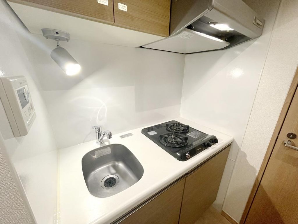 キッチン　同じタイプの別部屋写真
