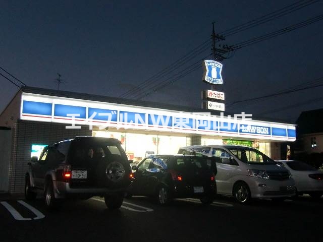 コンビニ　ローソン桜が丘西二丁目店（コンビニ）まで563m