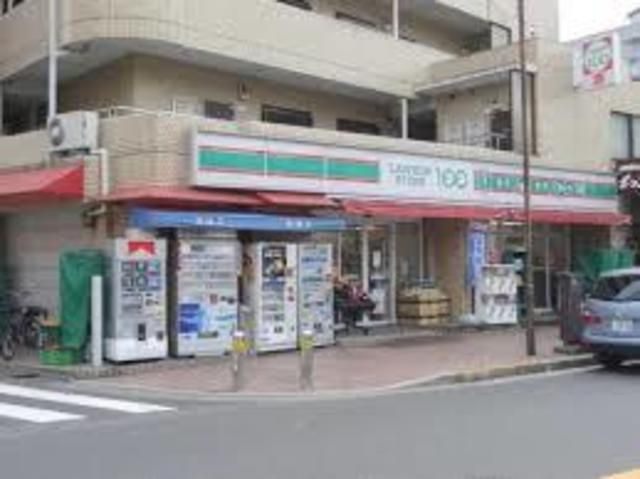 コンビニ　ローソンストア100足立栗原店（コンビニ）まで538m