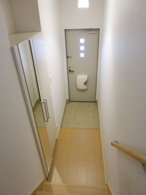 エスポワール 真伝 IIの玄関写真