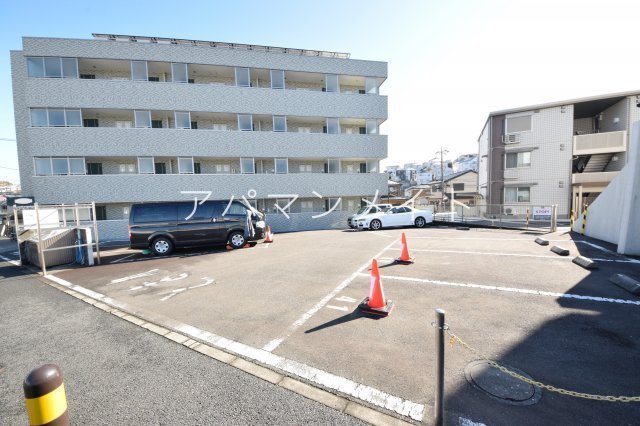 駐車場　駐車スペースです