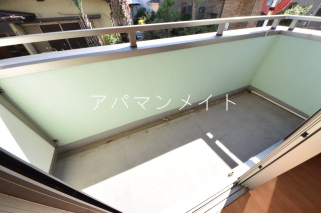 バルコニー　バルコニーあります