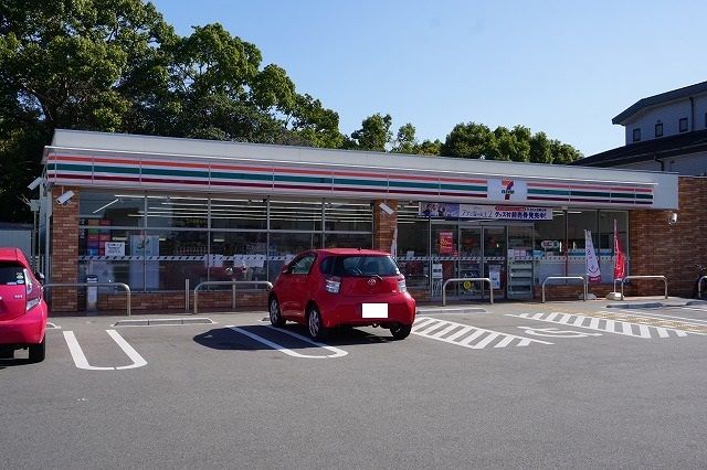 コンビニ　セブンイレブン伊川谷赤羽店（コンビニ）まで95m