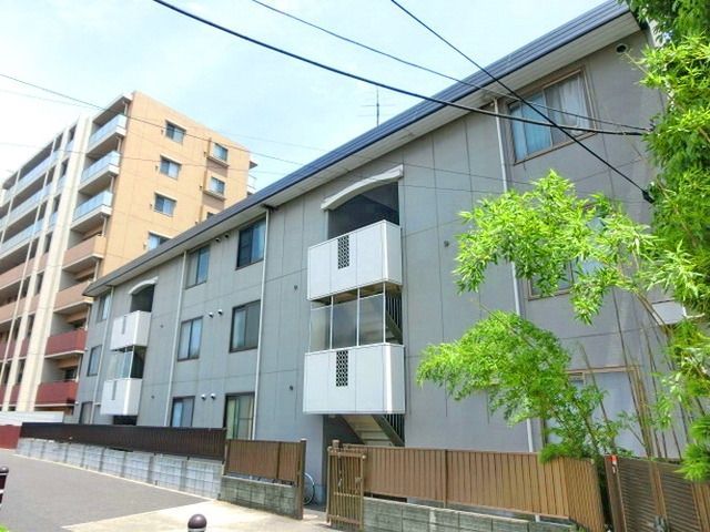 建物外観　重厚感のある外観