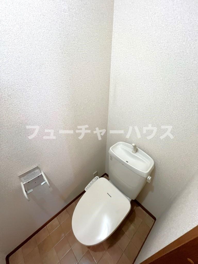 トイレ　※B101号室の画像です