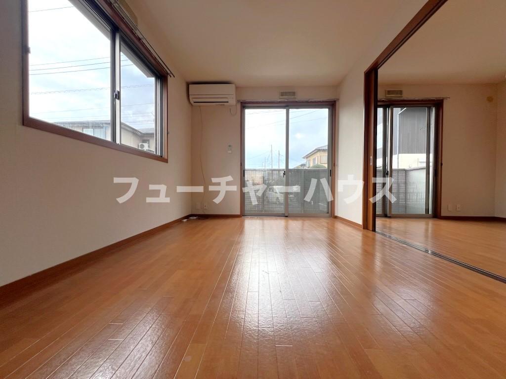 居室・リビング　※B101号室の画像です