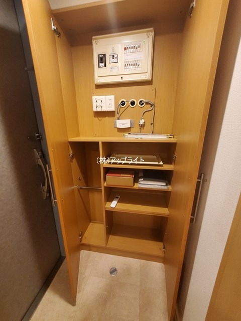 収納　シューズボックス