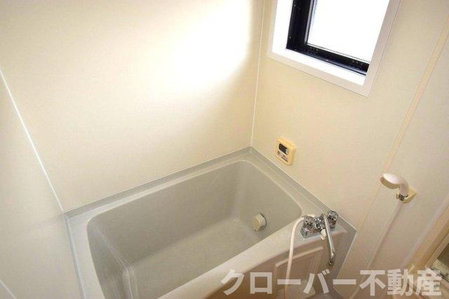 ＪＲ予讃線 宇多津駅 徒歩4分 3階建 築30年の風呂写真
