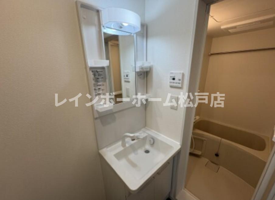 洗面設備　※同施工参考写真