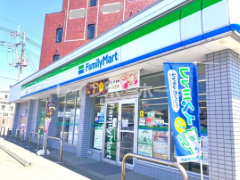 コンビニ　ファミリーマート 松戸七畝割店（コンビニ）まで654m
