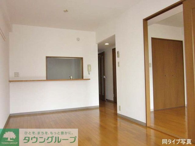 ウッドフィールド久が原の居間写真