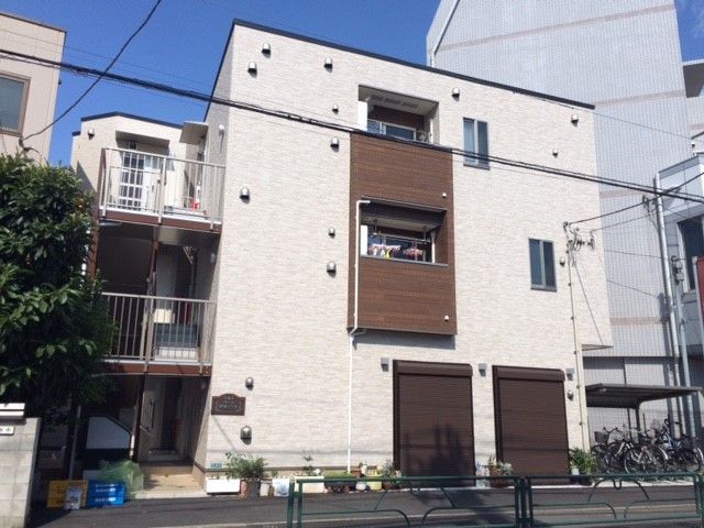 萌美アイヤの外観写真