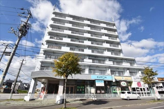 地下鉄東豊線 福住駅 バス乗車時間：17分 最寄りバス停で下車 徒歩4分 築38年