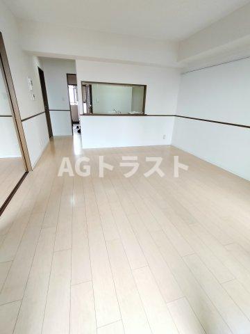 Grand Chariotの居間写真